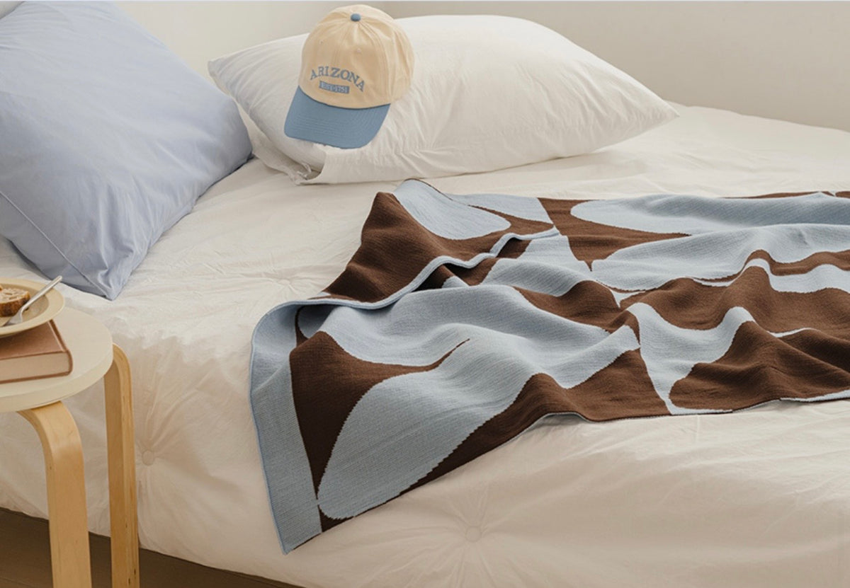 (Seasonal Exclusive) Reversible Knit Throw Blanket —Choco love