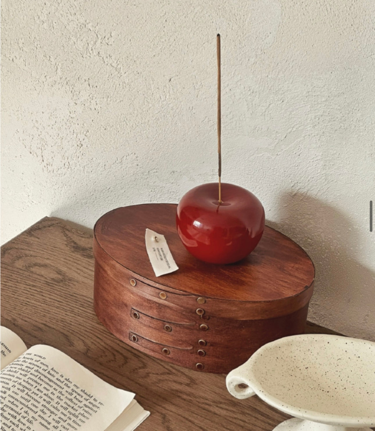 LABOMETH apple objet scent holder