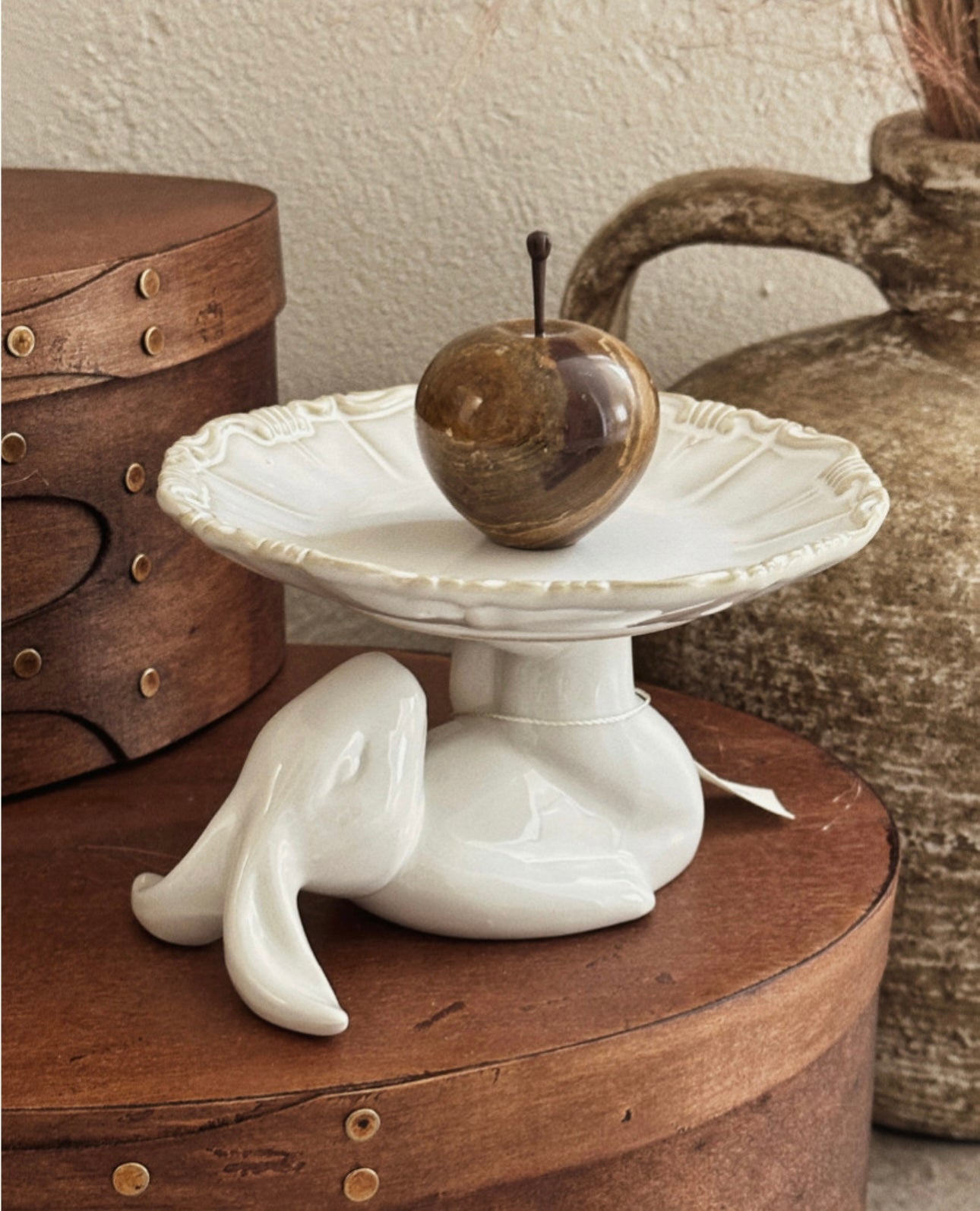 Marchhare Series Vintage Rabbit Stand Tray