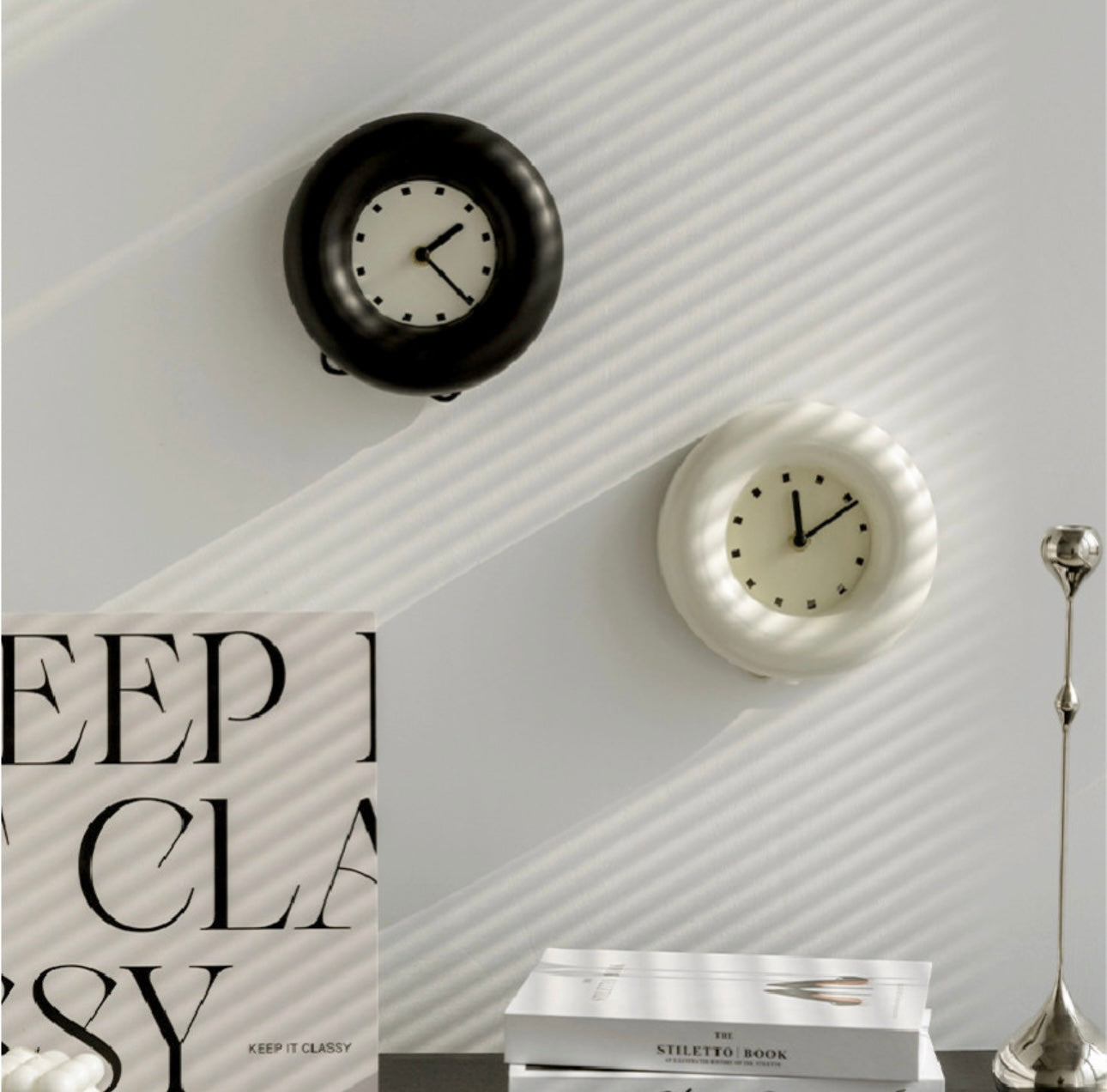 Noiseless Donut Table Clock / Wall Clock