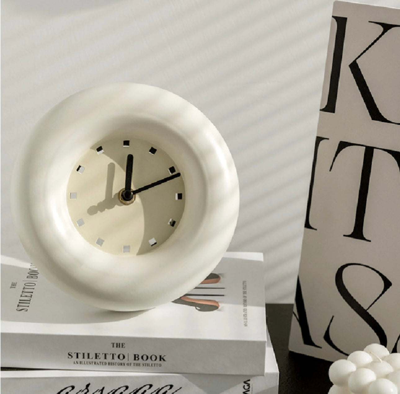 Noiseless Donut Table Clock / Wall Clock