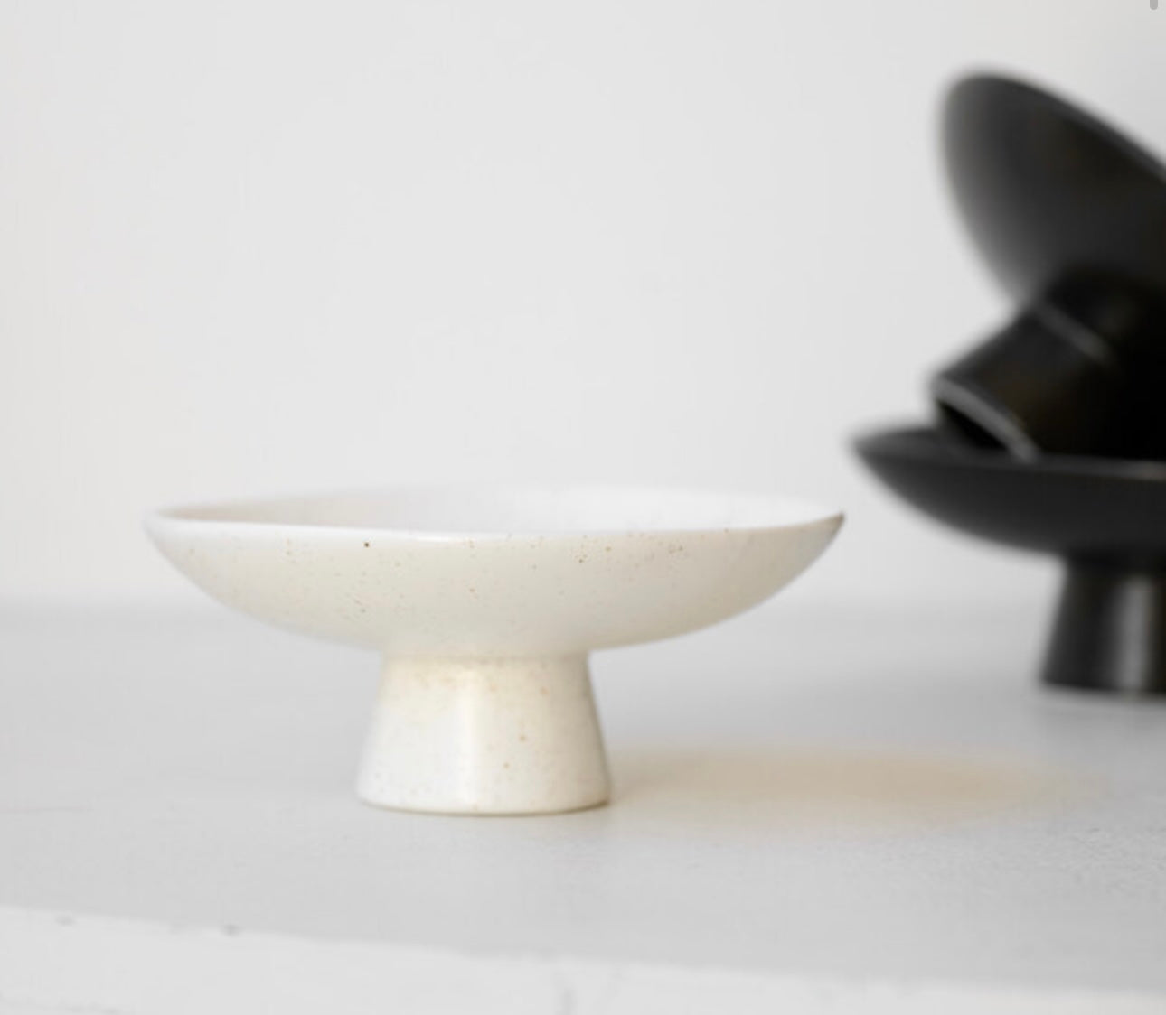 Rocher series of heel bowl