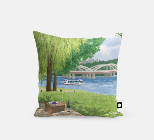 Passing season Cushion