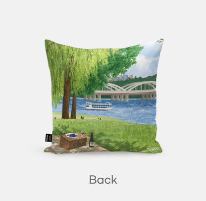 Passing season Cushion