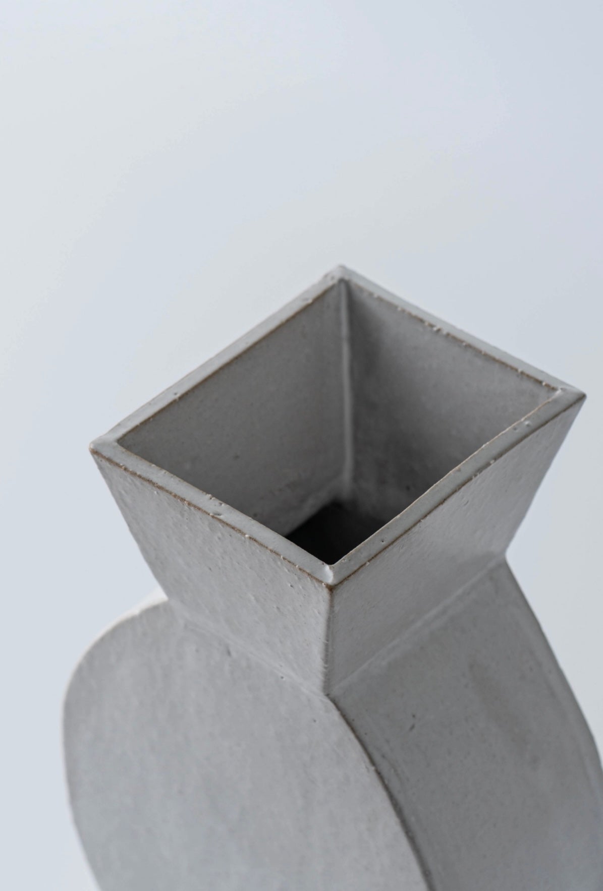 [Artisan] Greater celadine flat vases