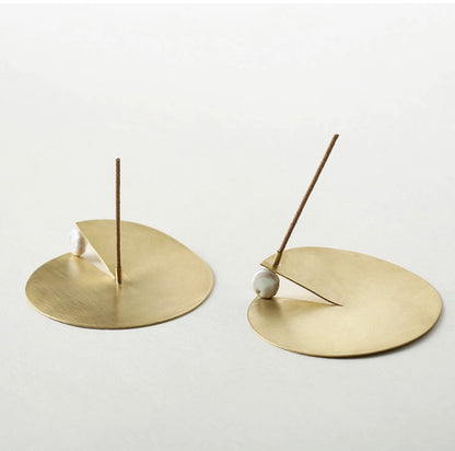 [Artisan] a pearl-bearing incense holder