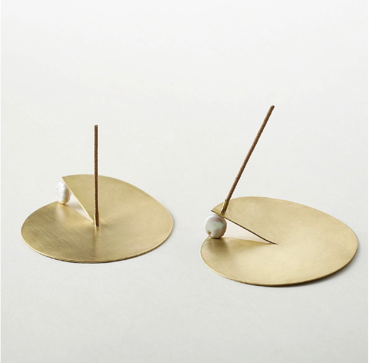 [Artisan] a pearl-bearing incense holder