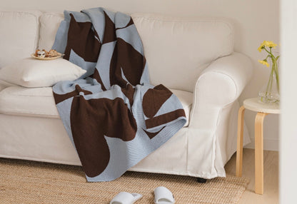 (Seasonal Exclusive) Reversible Knit Throw Blanket —Choco love