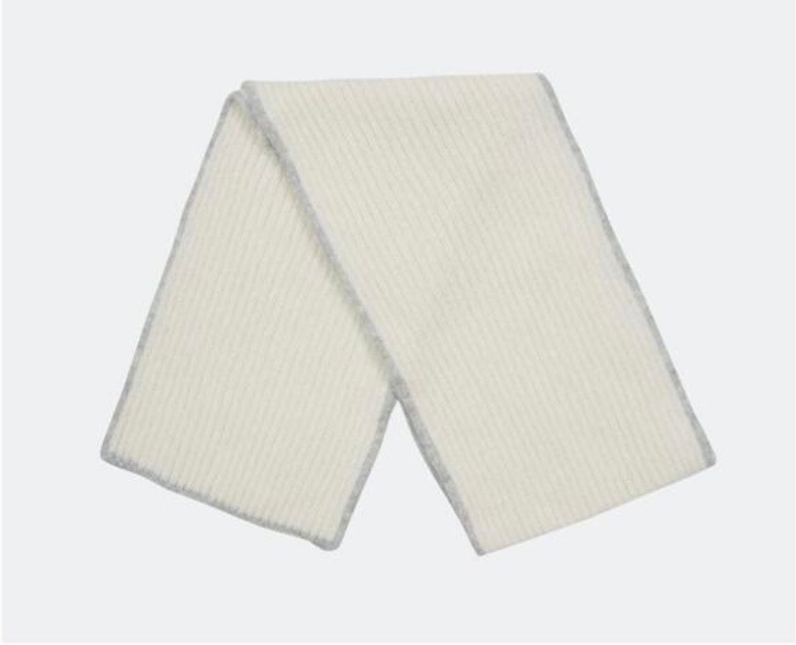 Bouclé Baby Alpaca Blend Winter Scarf – Cream