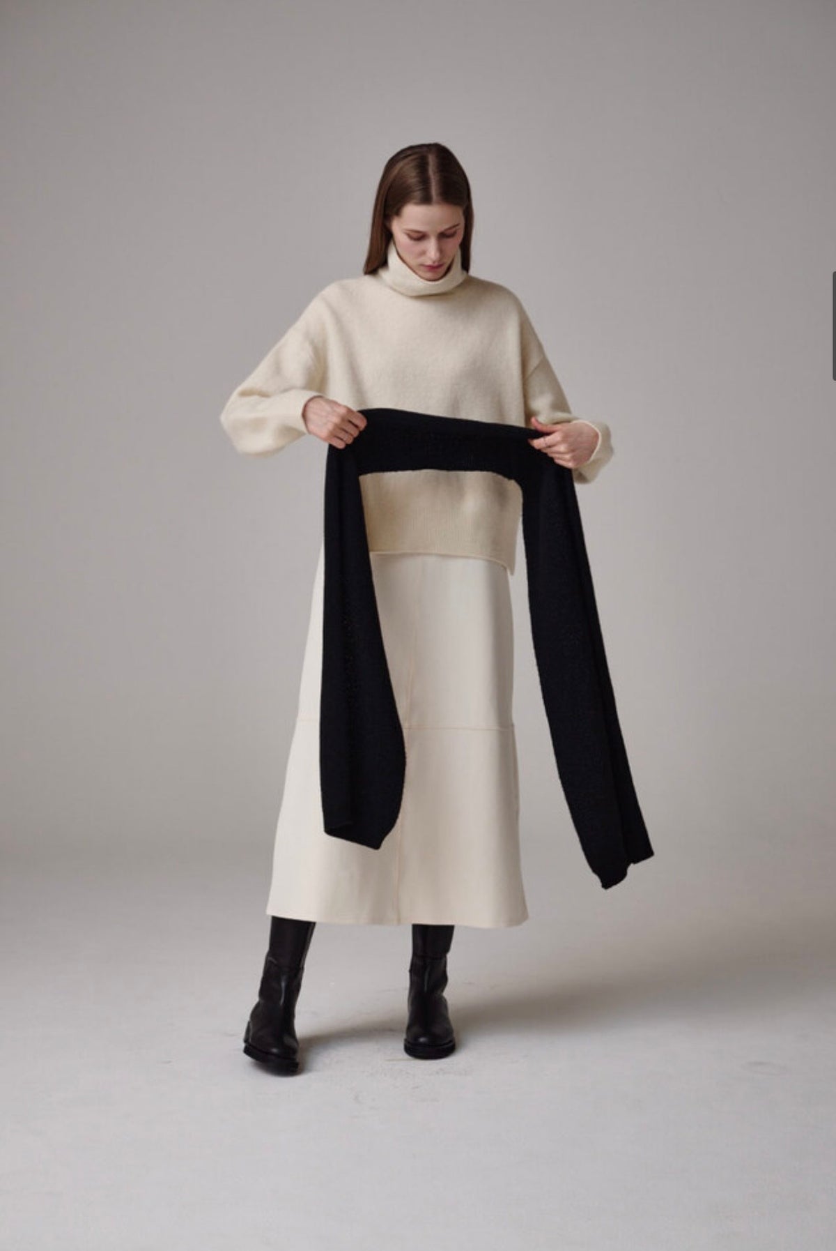 Cashmere & Merino Wool Blend Knit Scarf – Black