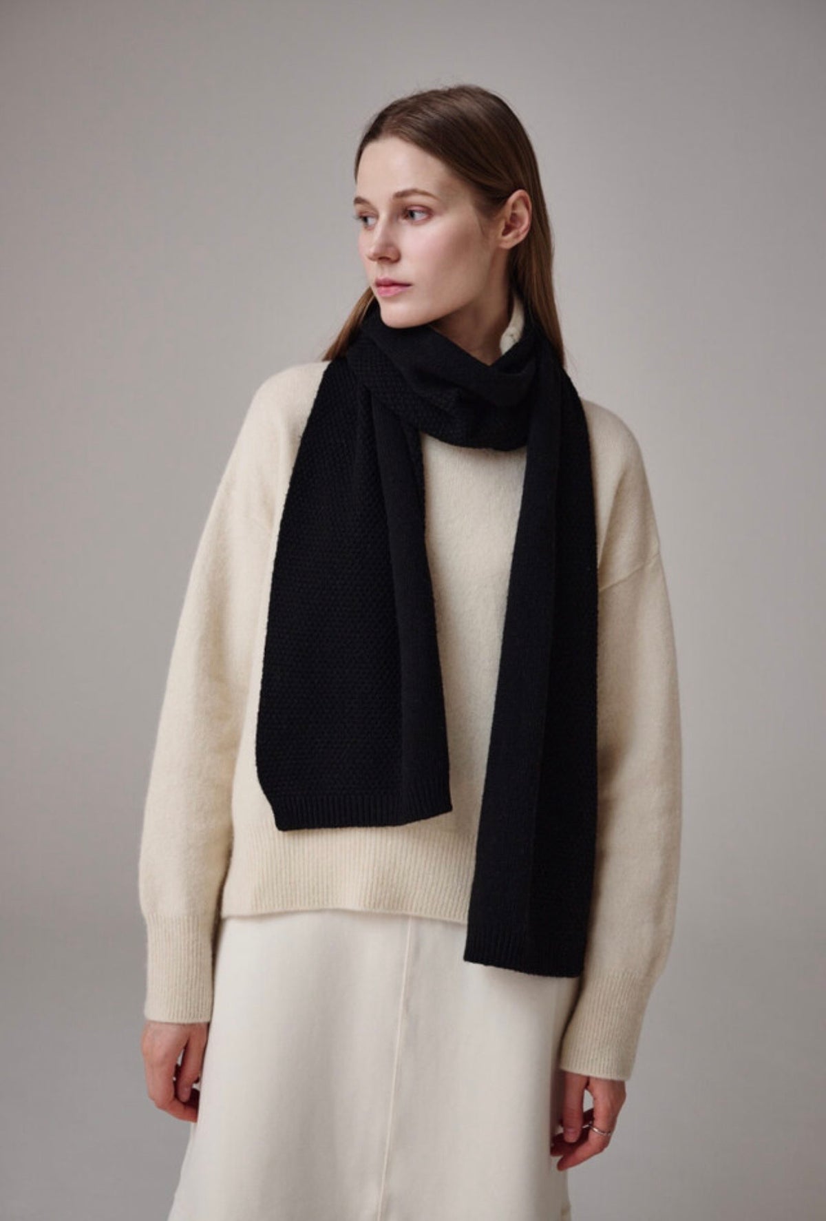 Cashmere & Merino Wool Blend Knit Scarf – Black
