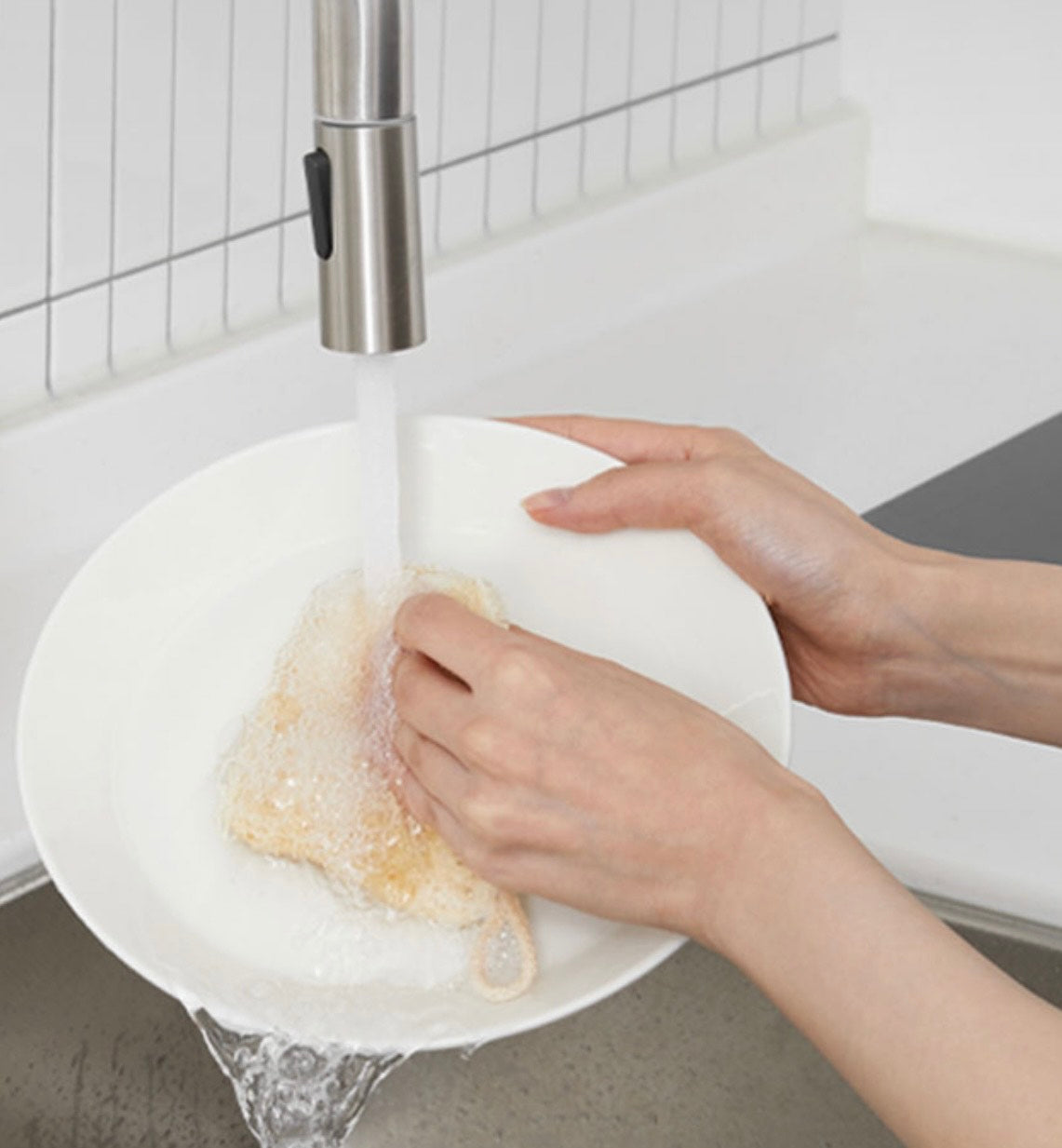 Eco-Friendly natural Scrubber for kitchen