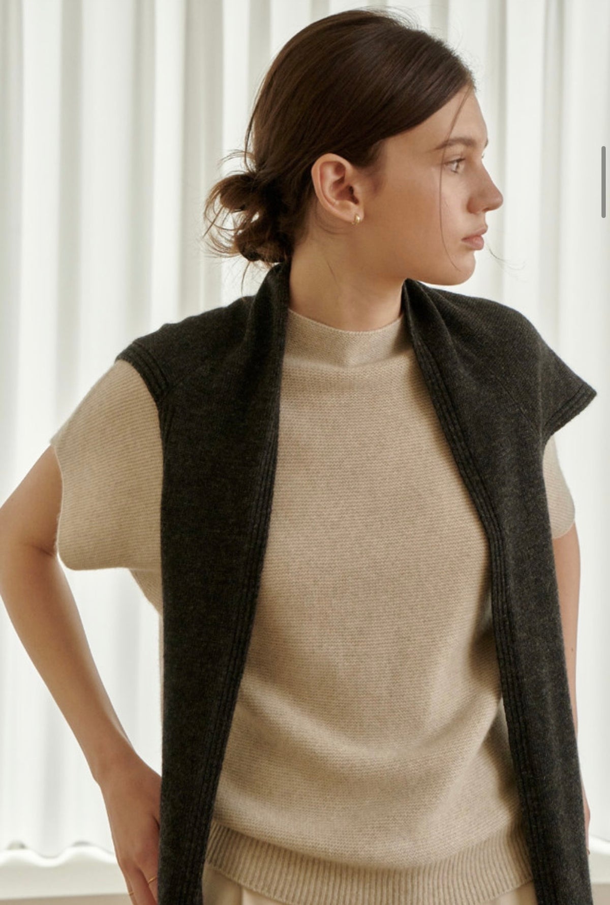 3-Way Merino Wool Blend Knit Shawl – Charcoal Pink