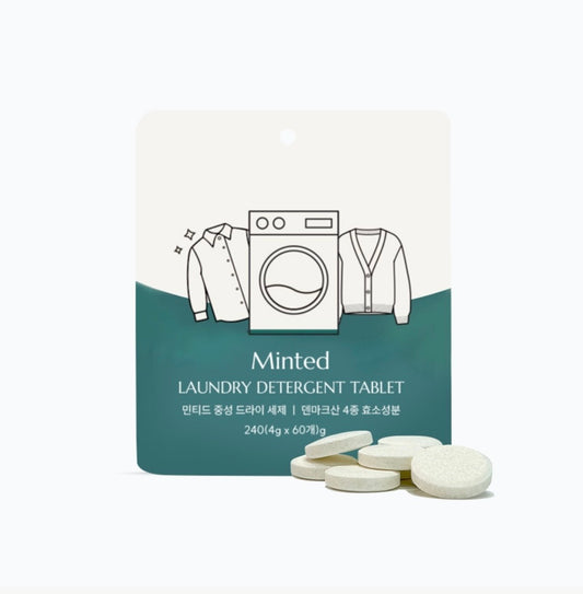 Solid neutral dry detergent