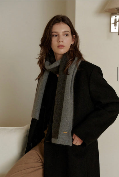 Two-Tone Knit Scarf – Cloud Charcoal