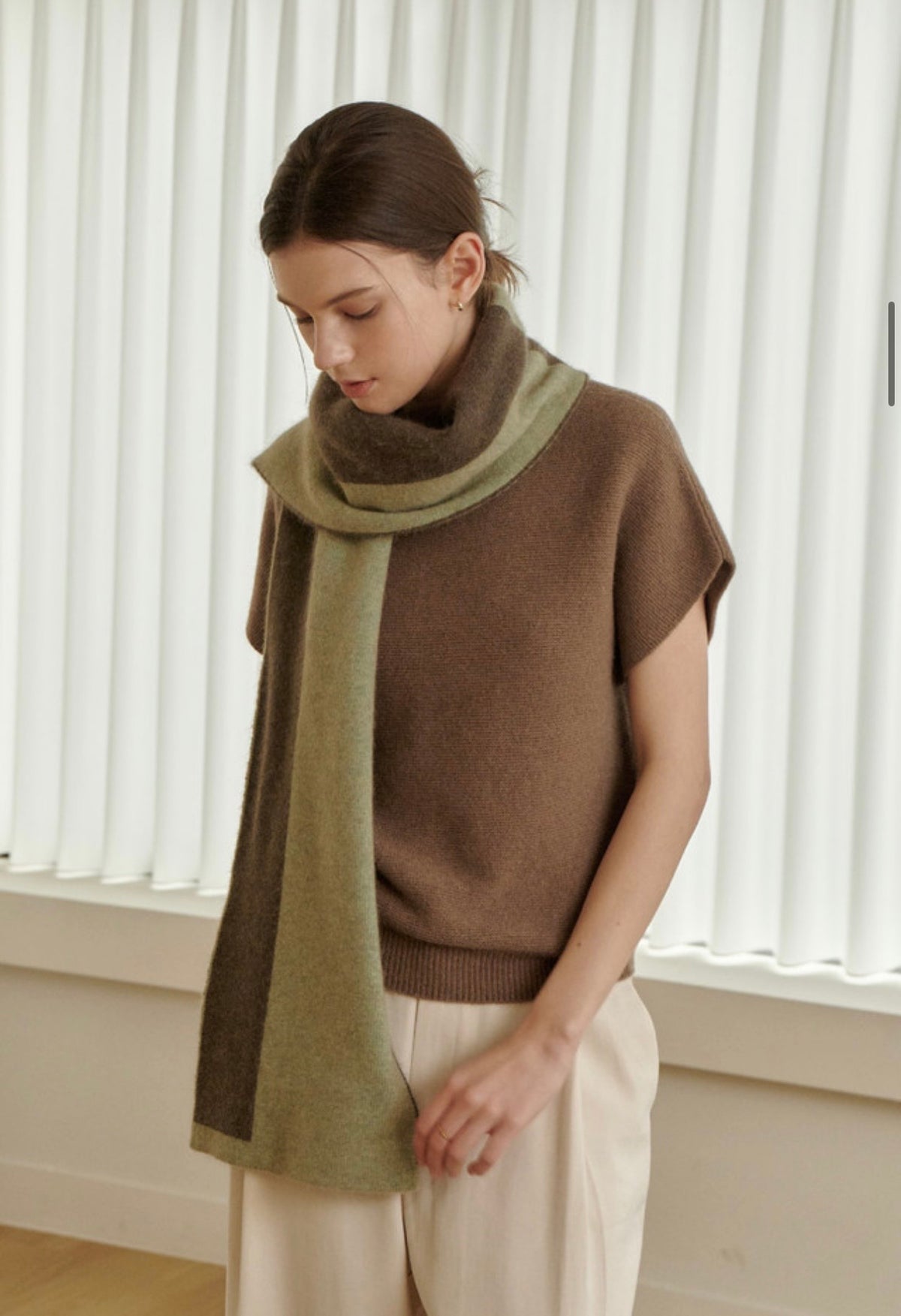 Two-Tone Knit Scarf – Pistachio