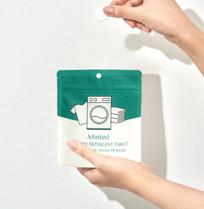 Solid Enzyme Laundry Detergent