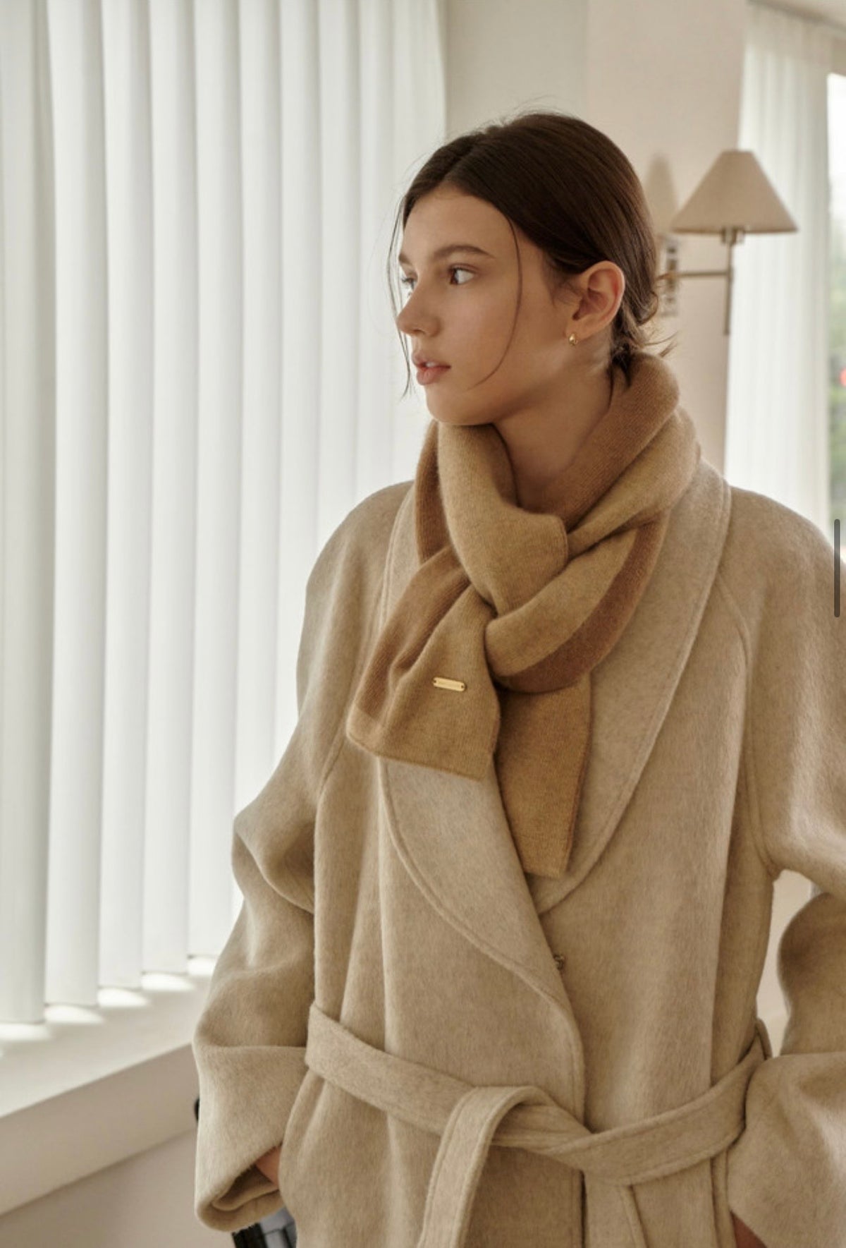 Two-Tone Knit Scarf – Latte