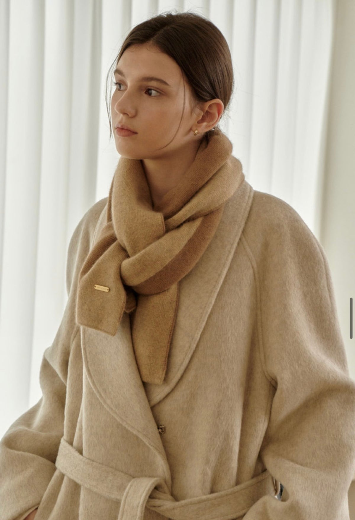 Two-Tone Knit Scarf – Latte