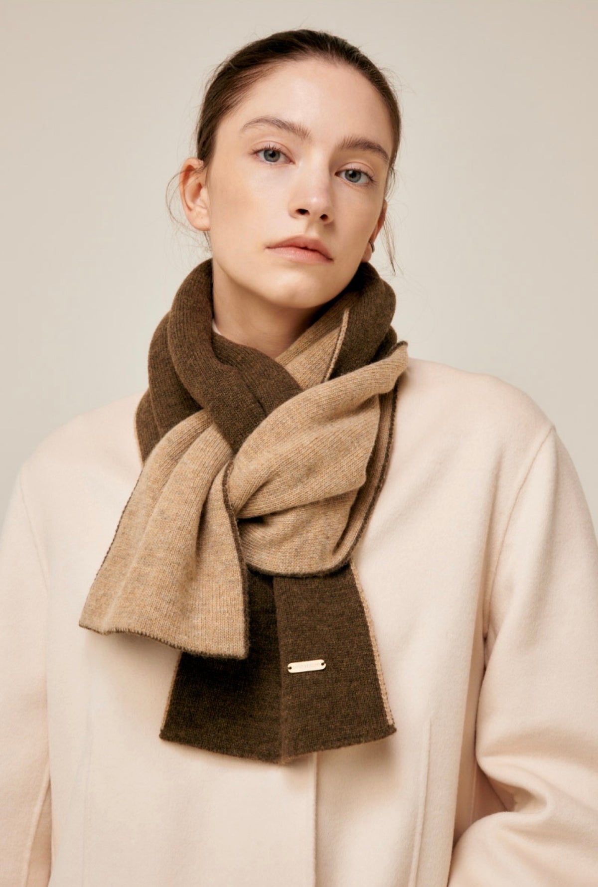 Reversible Cashmere & Wool Blend Scarf – Brown