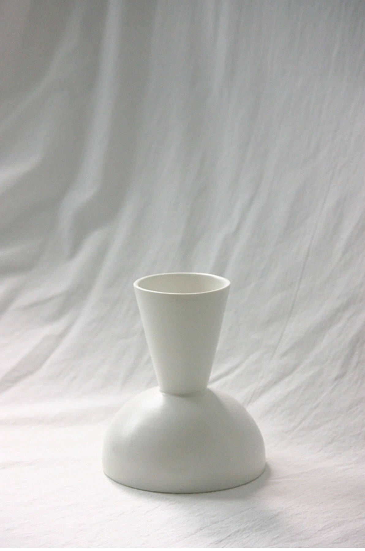 Snow White Sculptural Vase