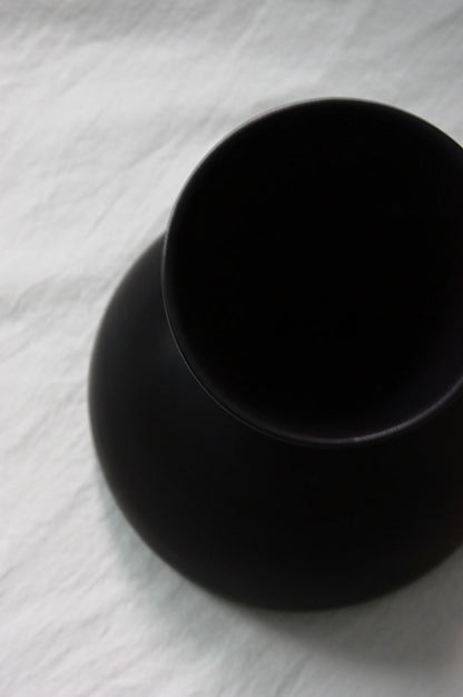 Snow White Sculptural Vase