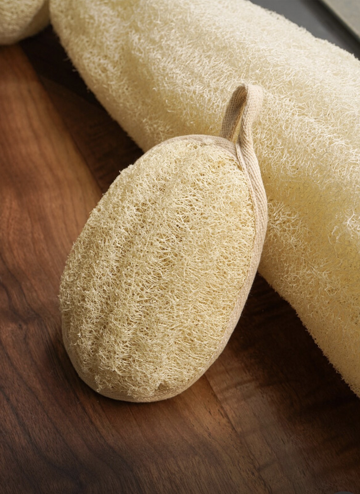Hand loofah for shower