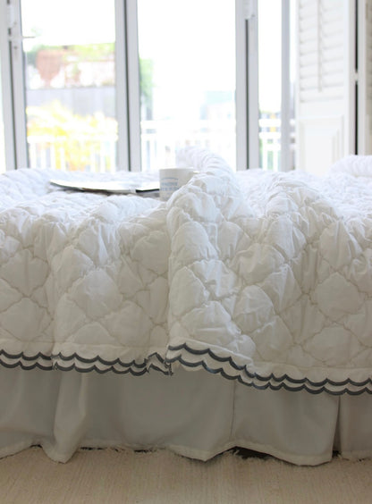 Jade Wooden Interseasonal Winter Attachment Blanket (with zipper)