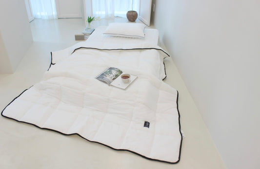 White Allergy Care Dust-Free Four Seasons Fall, Spring, Winter Blanket