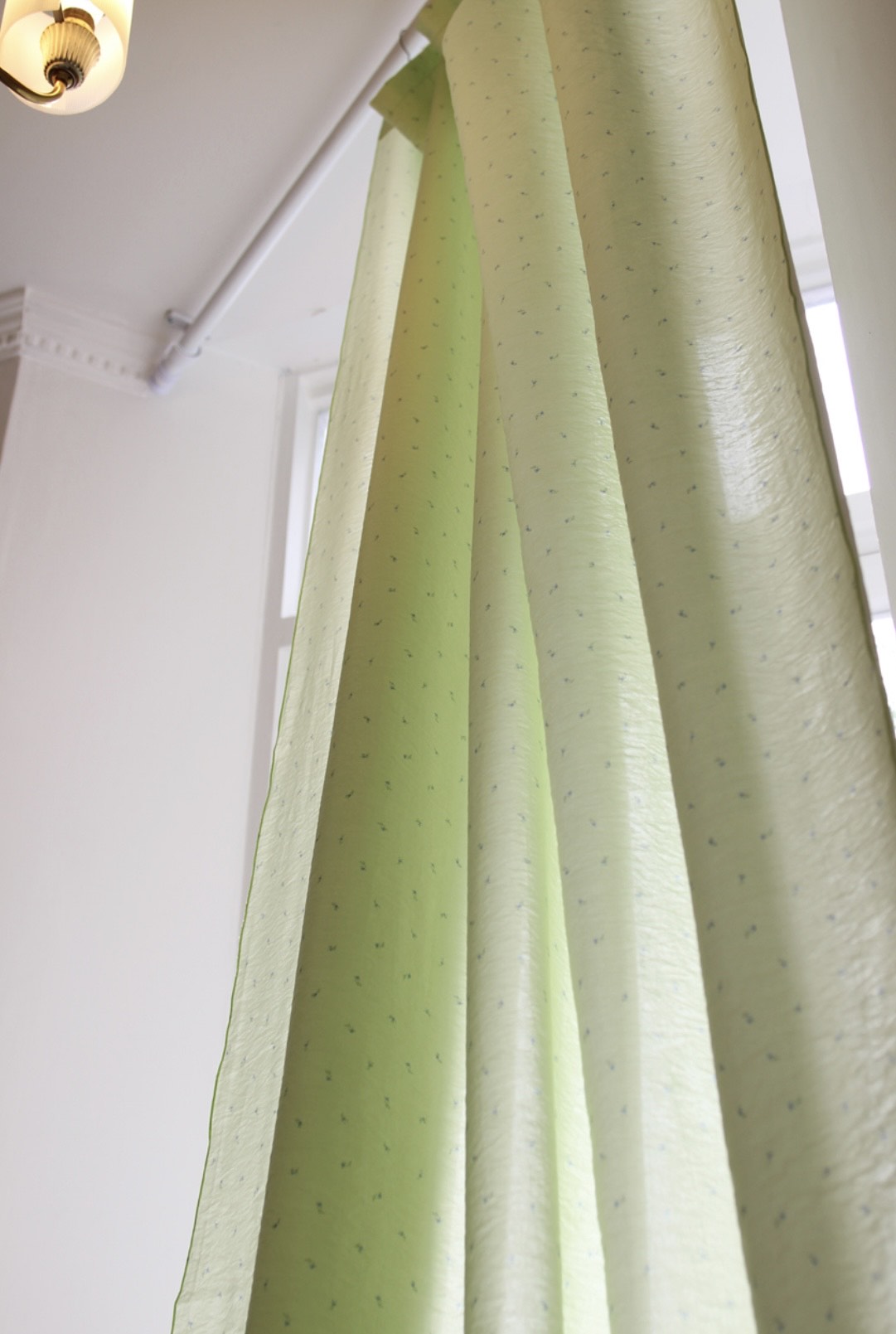 Greenbloom Small Window Curtain