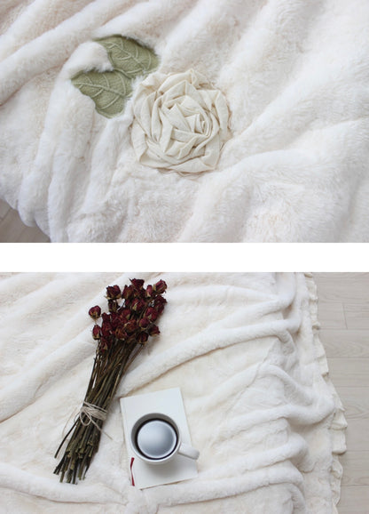 Motive Thick Dust-Free Extra Large Mink Luxury Blanket