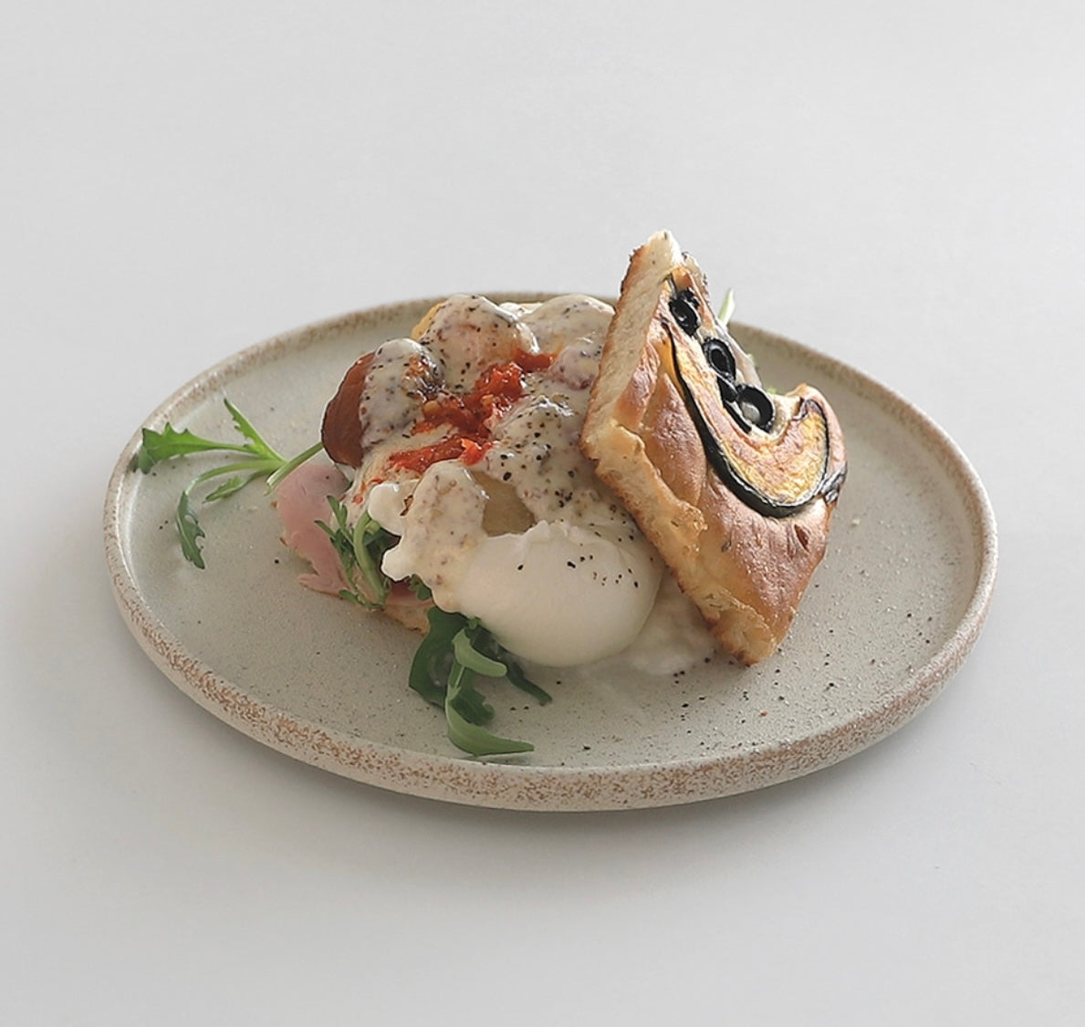 Natural Rough Round Plate 23 cm