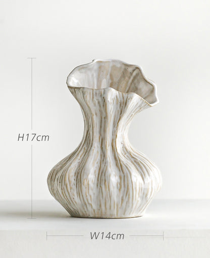 Muse Shell Objet Porcelain Vintage Vase